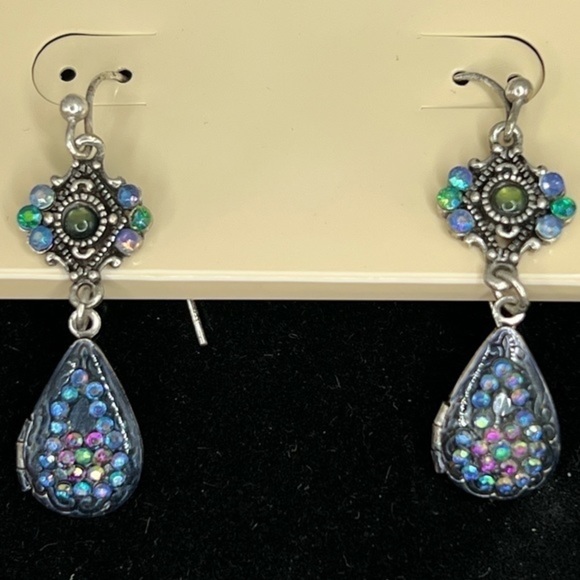 UNIQUE Crystal Drop Locket Pierced Earrings - Picture 2 of 7